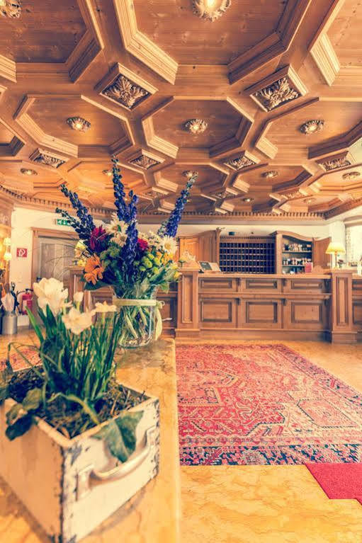 Hotel Sperlhof วินดิชการ์สเทิน ภายนอก รูปภาพ